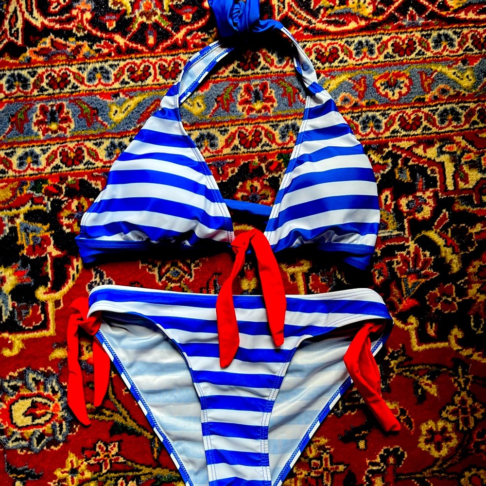 Nwt nautical stripped Shein bikini size L